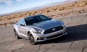 2015 Ford Mustang GT Exhaust Sounds Coarse and Brutish