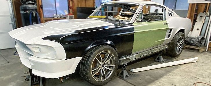 2015 Ford Mustang GT Gets 1967 Eleanor Body Conversion