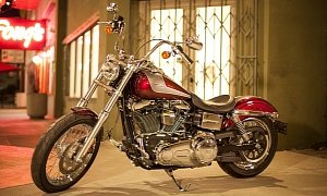 2015 Harley-Davidson Dyna Street Bob Shows Up