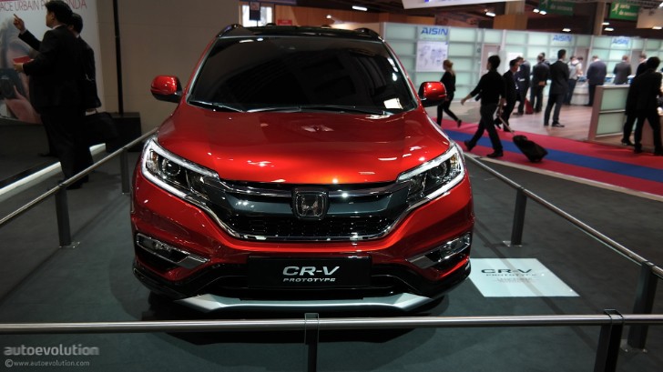 2015 Honda CR-V at Paris Motor Show