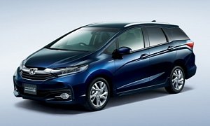 2015 Honda Shuttle Revealed in Japan: The Fit's Wagon Brother