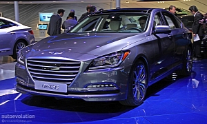 2015 Hyundai Genesis Luxury Sedan Revealed in Detroit <span>· Live Photos</span>