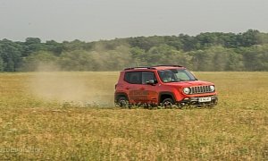 2015 Jeep Renegade Trailhawk HD Wallpapers, the "Back to Childhood" Time Machine