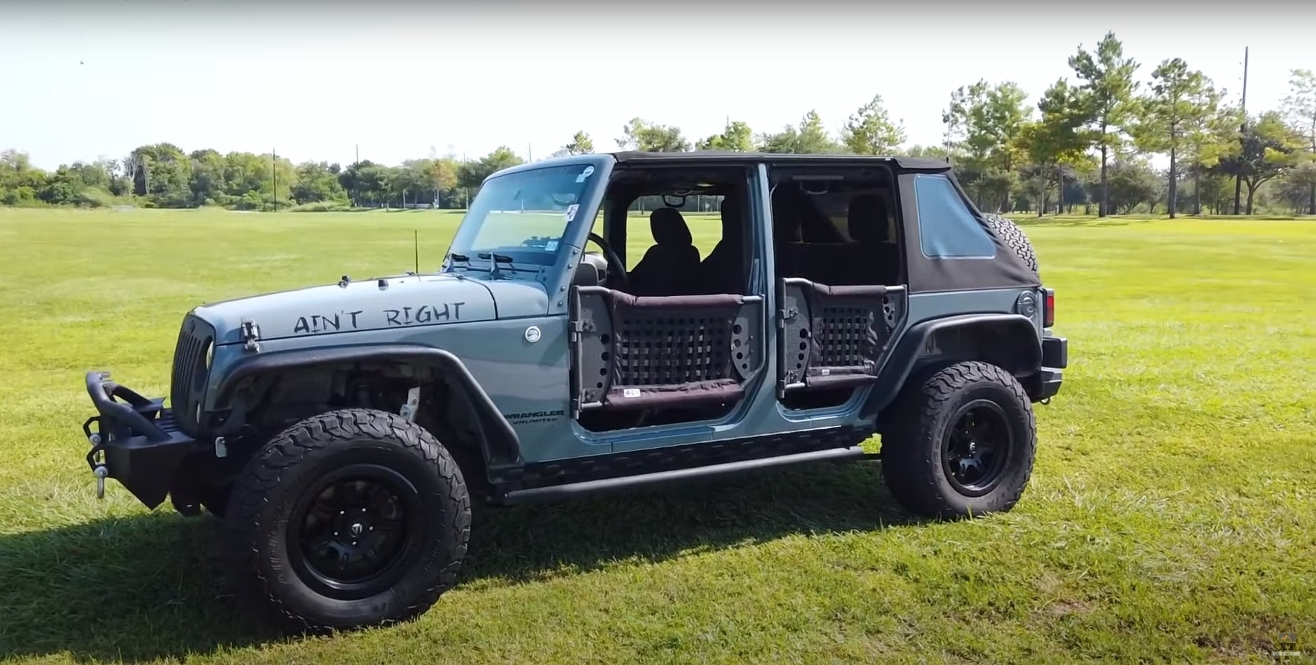 2015 Jeep Wrangler JKU Looks Extreme, Is Actually a Daily Driver -  autoevolution