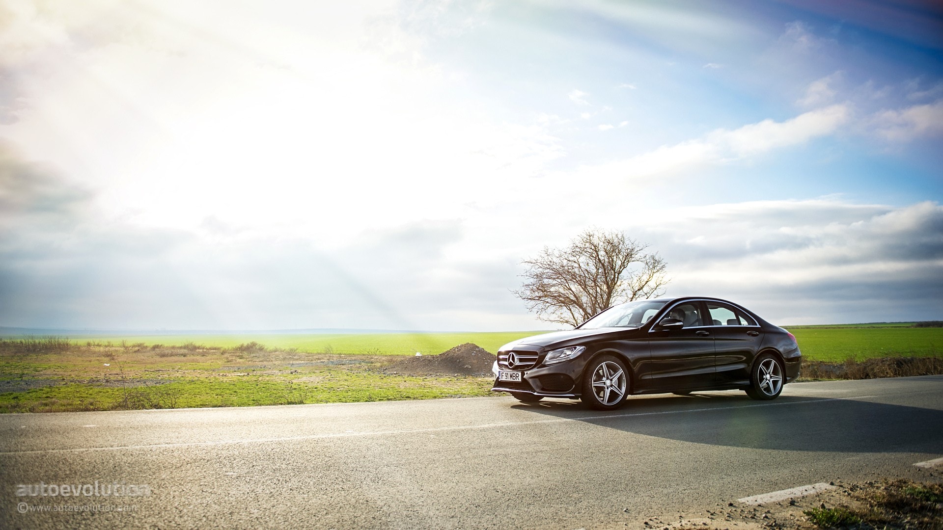 2015 mercedes benz c class hd wallpapers they call it baby s class for a reason 95666_2