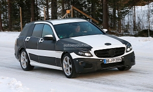2015 Mercedes-Benz C-Class Wagon S205 Spied at The Arctic Circle