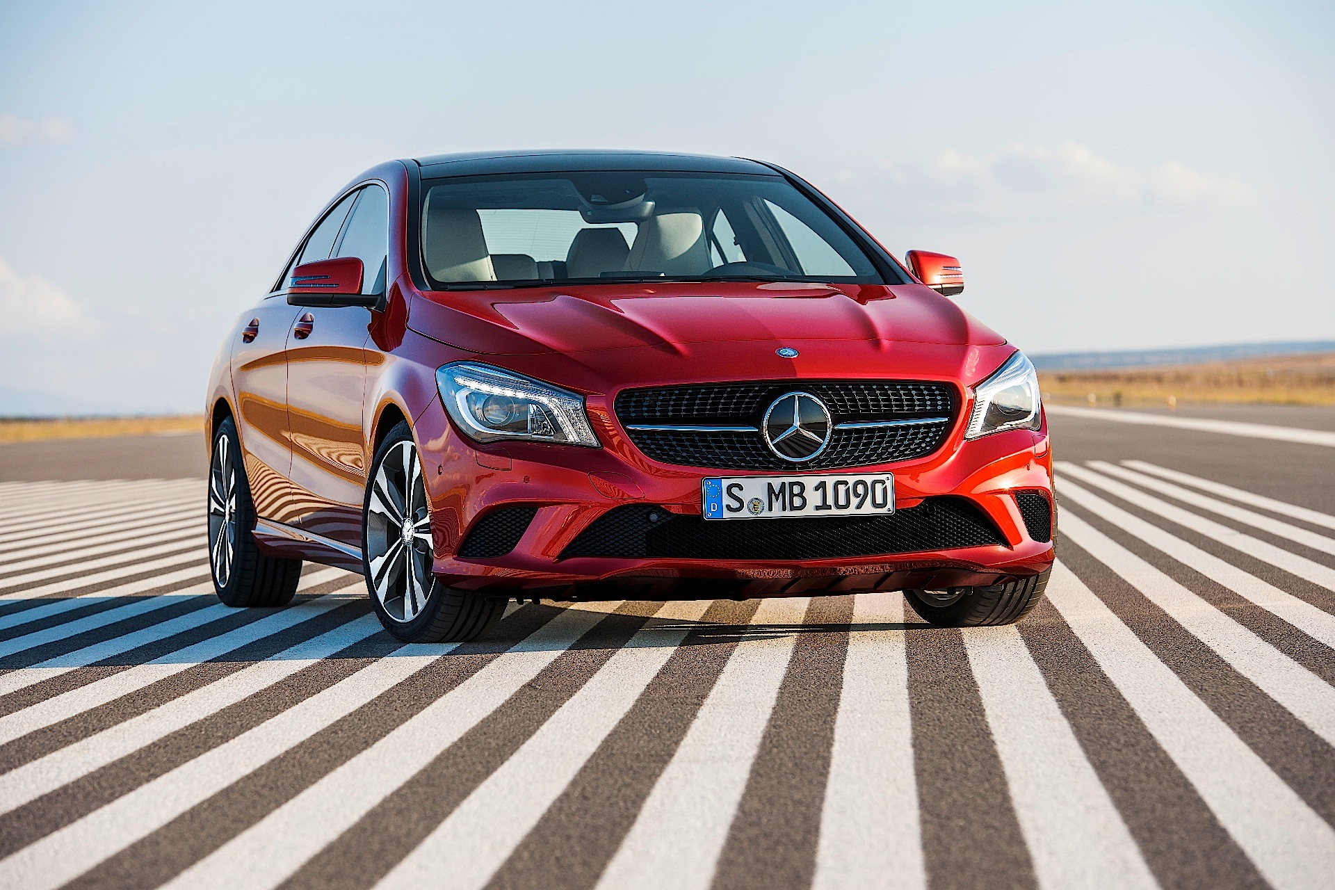 2015 Mercedes-Benz CLA Updated With Slightly More Powerful Diesel