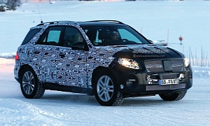 2015 Mercedes-Benz M-Class Facelift Playing in The Snow