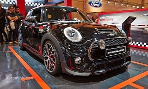 2015 MINI Cooper S Gets 211 HP with JCW Tuning Kit at Essen <span>· Live Photos</span>