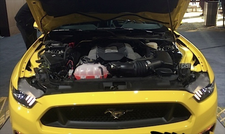 2015 Mustang GT engine