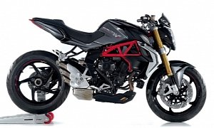 2015 MV Agusta Brutale 800RR Looks Smashing in Debut Pictures