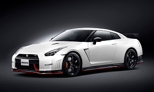 2015 Nissan GT-R Nismo Costs More Than a Porsche 911 Turbo in America