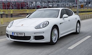 2015 Porsche Panamera S E-Hybrid Tested: The Top Details