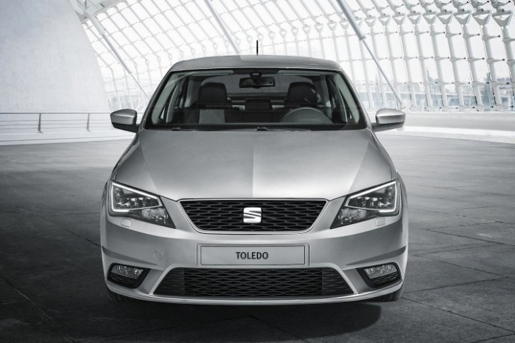 2015 SEAT Toledo Receives LED Headlights