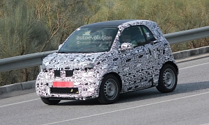 2015 smart fortwo in Production Trim Spied in South Europe