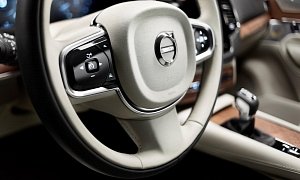 2015 Volvo XC90 In-Car Driving Experience Detailed <span>· Video</span>