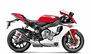 2015 Yamaha YZF-R1 Receives MotoGP-Like Titanium Exhaust from Akrapovic