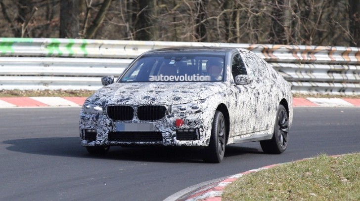 2016 BMW 7 Series in M Sport Guise spyshots
