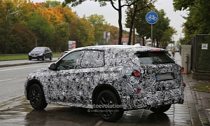2016 BMW X1 Seen With FWD Wheel Spin <span>· Video</span>