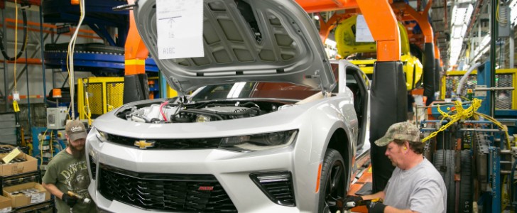 2016 Chevrolet Camaro production at GM Grand River Assembly plant