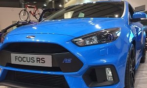 2016 Focus RS Arrives at UK Dealership, Causes a Stir