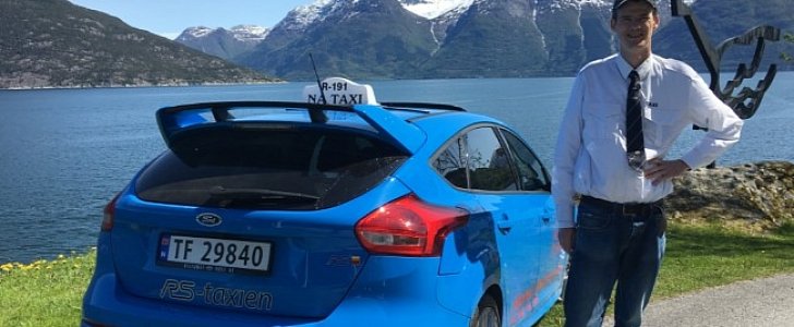 2016 Ford Focus RS Becomes a Taxi in Norway