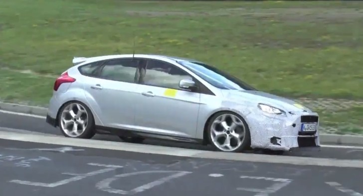2016 Ford Focus RS lapping the Nurburgring
