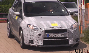 2016 Ford Focus RS with 2.3L Turbo Captured on Video