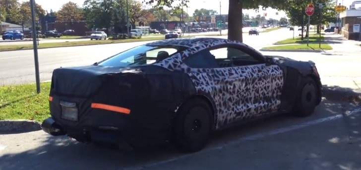 2016 Ford Mustang Shelby GT350 spyshot