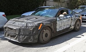 2016 Ford Mustang Shelby GT500/GT350 Spied Inside and Out