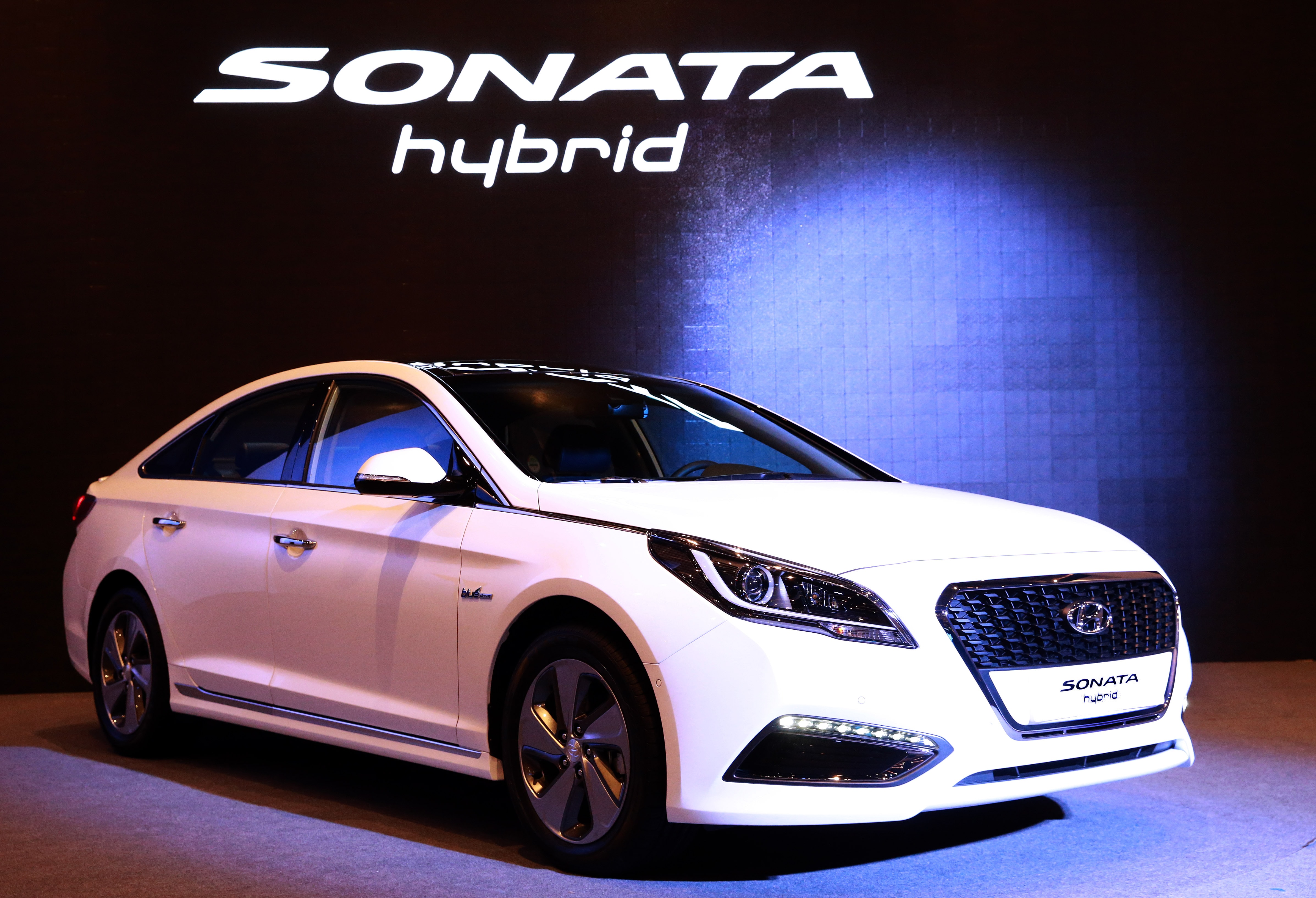 2016 Hyundai Sonata Hybrid Previewed at Launch Event in Seoul, South ...
