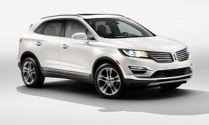 2016 Lincoln MKC Earns Fine Retouches, SYNC 3 Infotainment System