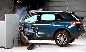 2016 Lincoln MKX Crash Tested by the IIHS, Earns Top Safety Pick+ Award
