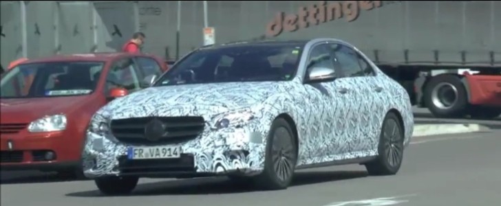2016 Mercedes E-Class (W213) Shows New Grille and Mirror Designs in Spy Video