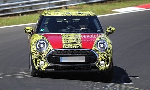2016 MINI Cooper S Clubman Shows New Details on the Nurburgring