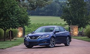 2016 Nissan Altima Revealed in Full, Claims 39 MPG Rating