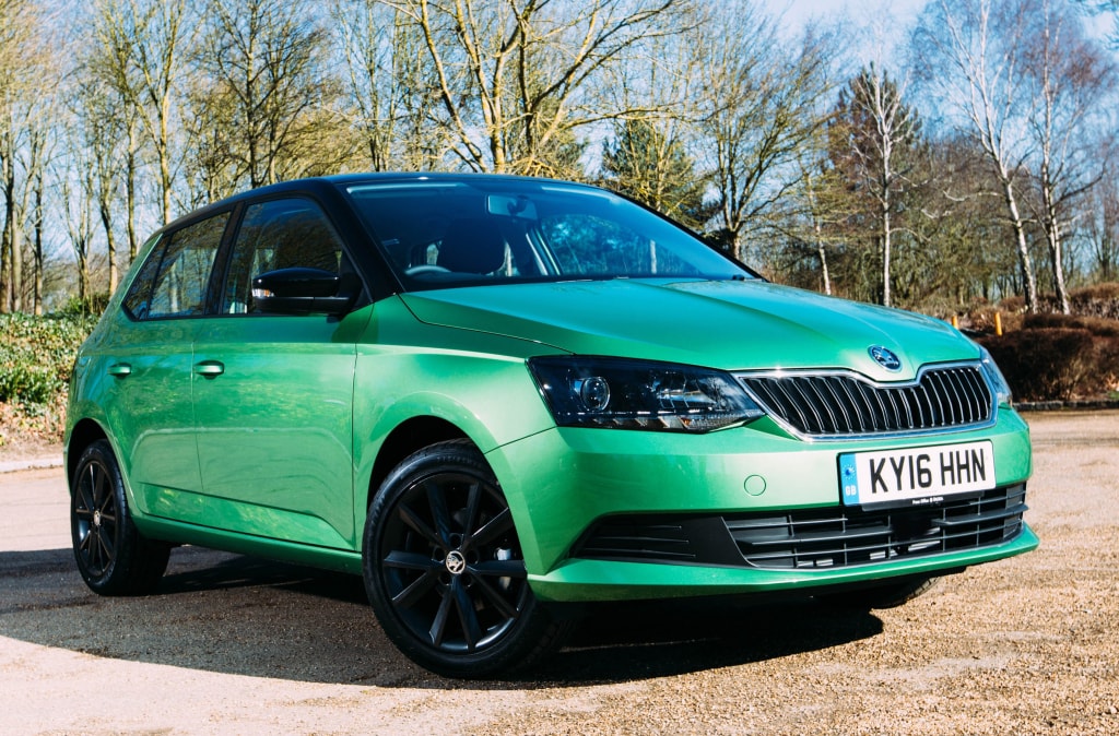 2016 Skoda Fabia Color Arrive with Black Wheels, Awesome Paint - autoevolution