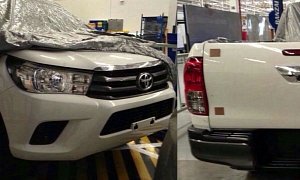 2016 Toyota Hilux Spied With No Camouflage