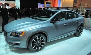 2016 Volvo S60 Cross Country Bows at Detroit Wearing Matte Grey Finish <span>· Live Photos</span>