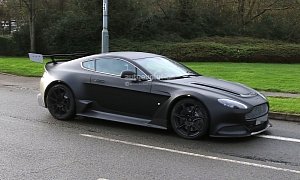2017 Aston Martin Vantage GT8 Spied, Looks Hardcore
