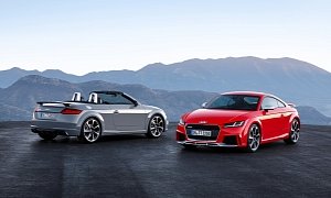 2017 Audi TT RS Roadster and Coupe Bow in Beijing with 400 HP and AWD
