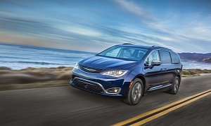 2017 Chrysler Pacifica Hybrid EPA Ratings Reveal 33-Mile EV Range