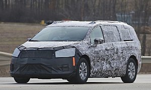 2017 Chrysler Town & Country Silhouette Revealed in Latest Spyshots