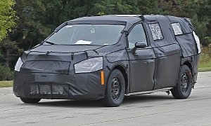 2017 Chrysler Town & Country Spied Up Close and Personal
