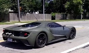 2017 Ford GT Filmed Testing in the Wild, Driver Tries to Escape