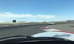 2017 Ford GT Gets Chased by Tuned 2005 Ford GT on Track, Doesn't Break a Sweat