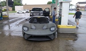 2017 Ford GT Shows Up at Gas Station, Prototype’s Engine Looks Gorgeous