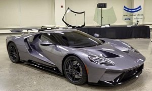 2017 Ford GT - This Looks like the Production Version