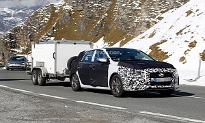 2017 Hyundai i30/Elantra GT Spied, Sheds Some Camo in the Cold Alps
