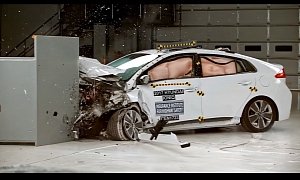 2017 Hyundai Ioniq Hybrid Crashes Its Way To Earn Top Safety Pick+ Rating